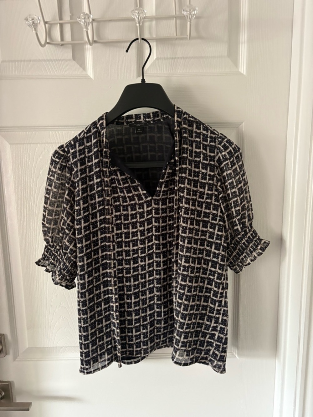 Ann Taylor Black & White Grid Print Ruffle Sleeve Blouse - Size XSP